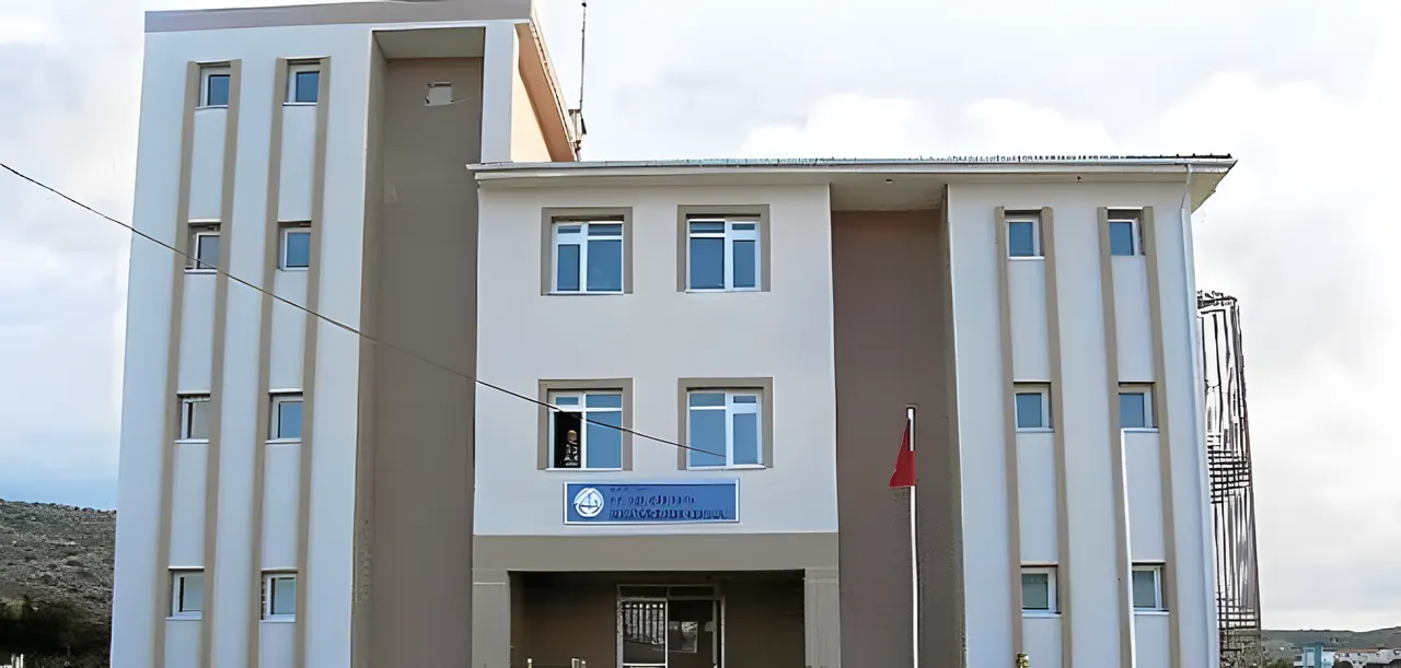 Özel Çeşme Us Ortaokulu fotoğrafı